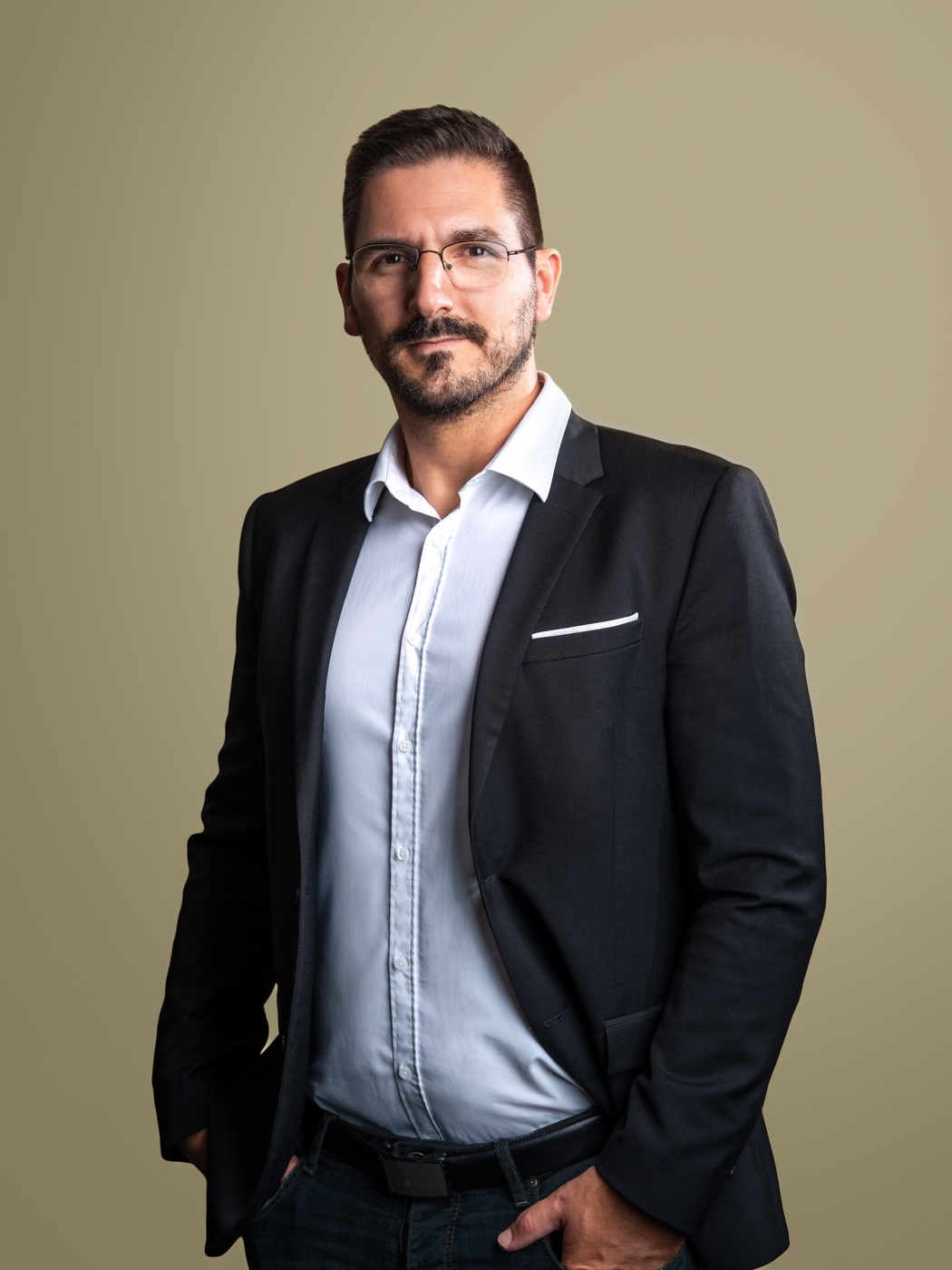 Luka Gubo, Izvršni direktor, solastnik